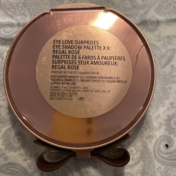 MAC REGAL ROSE PALETTE - Picture 3 of 3